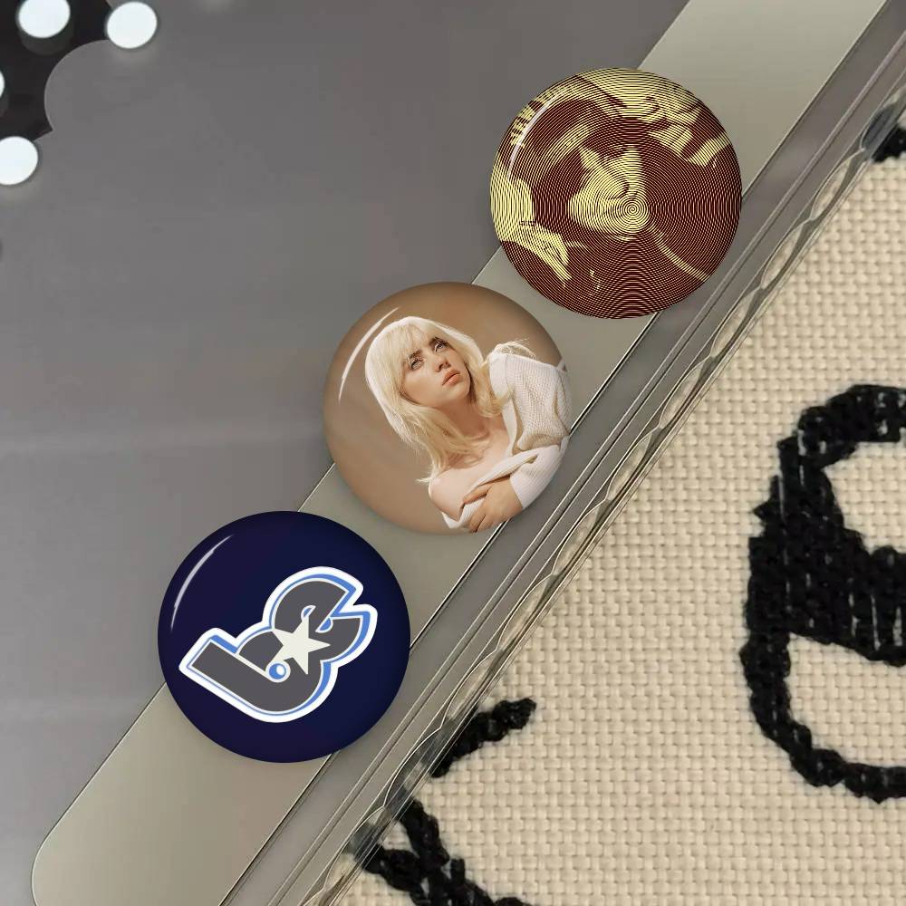 Singer Billie Eilish Cartoon   - Gaming Console Buttons บทวิจารณ์และราคา